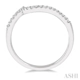 1/6 Ctw Curve Round Cut Diamond Wedding Band in 14K White Gold