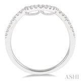 1/5 Ctw Arched Round Cut Diamond Wedding Band in 14K White Gold