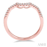 1/6 Ctw Curved Round Cut Diamond Wedding Band in 14K Rose Gold