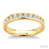 1/2 Ctw Round Cut Diamond Wedding Band in 14K Yellow Gold