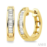 1/10 Ctw Baguette Cut Diamond Huggie Earrings in 14K Yellow Gold