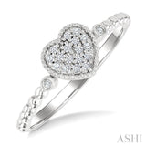 1/8 Ctw Petite Bead Shank Heart Motif Round Cut Bead Bijoux Diamond Fashion Ring in 10K White Gold