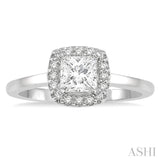 Light Weight Diamond Engagement Ring